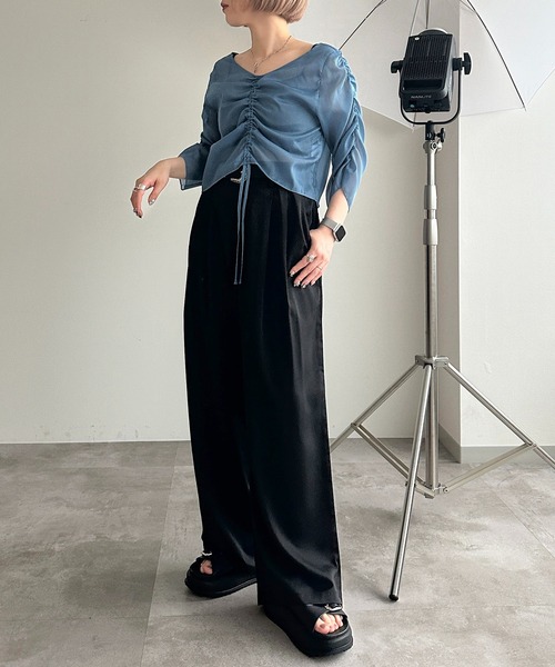 apres jour mignon(アプレジュールミニョン)の「ドロストシアートップス【ZOZOTOWN限定アイテム】(シャツ/ブラウス・レディース・チャコールグレー/ダークブルー/グリーン/アイボリー/ピンク/ブラック・X-LARGE/フリー)」の18枚目の写真
