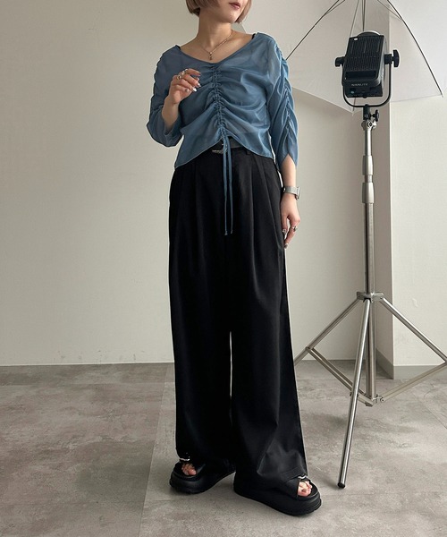 apres jour mignon(アプレジュールミニョン)の「ドロストシアートップス【ZOZOTOWN限定アイテム】(シャツ/ブラウス・レディース・チャコールグレー/ダークブルー/グリーン/アイボリー/ピンク/ブラック・X-LARGE/フリー)」の17枚目の写真