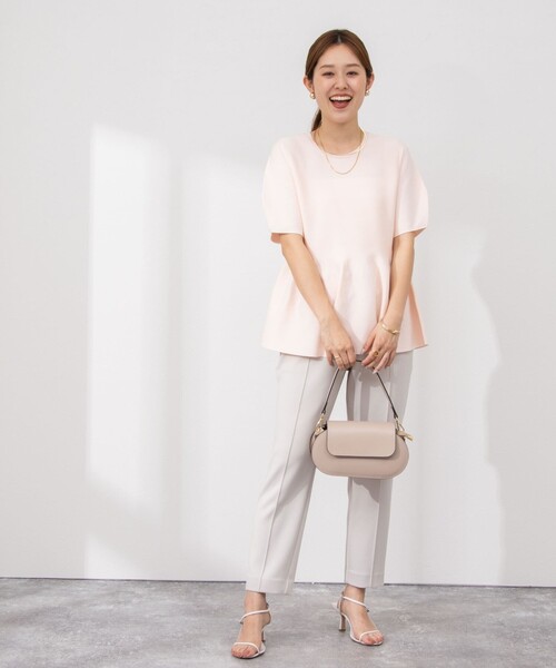 NOLLEY’S Sophi(ノーリーズソフィ)の「《手洗い可能》ペプラムボリュームスリーブプルオーバーニット(ニット/セーター・レディース・ホワイト/ベビーピンク/ブラック・38)」の5枚目の写真