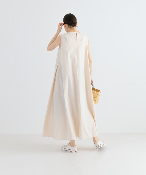 URBAN RESEARCH（アーバンリサーチ）の「綿ナイロンタックテントワンピース（ワンピース・レディース・ホワイト系その他/バーガンディー/ブラック・FREE）」の22枚目の写真