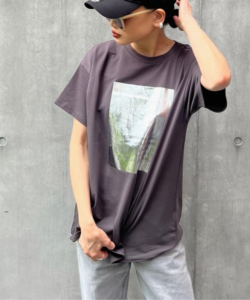 y/m by Yukie（イムバイユキエ）の「箔プリントTシャツ（Tシャツ/カットソー・レディース・オフホワイト/チャコールグレー・FREE）」の12枚目の写真
