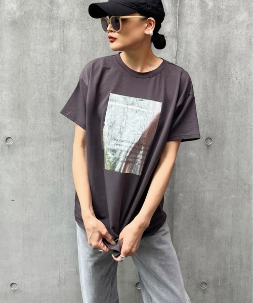 y/m by Yukie（イムバイユキエ）の「箔プリントTシャツ（Tシャツ/カットソー・レディース・オフホワイト/チャコールグレー・FREE）」の17枚目の写真