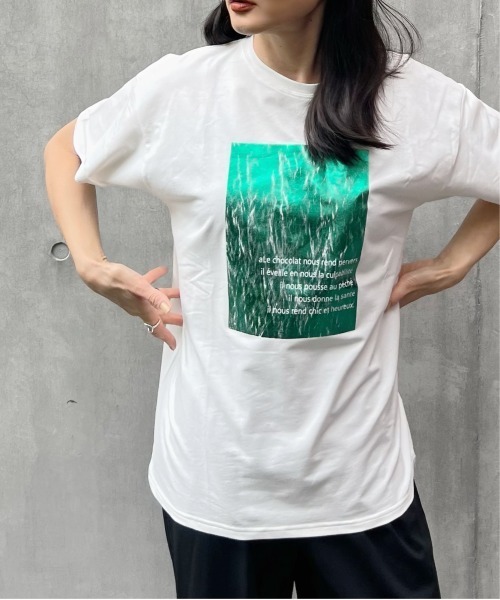 y/m by Yukie（イムバイユキエ）の「箔プリントTシャツ（Tシャツ/カットソー・レディース・オフホワイト/チャコールグレー・FREE）」の5枚目の写真