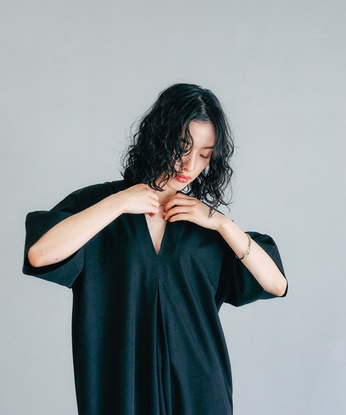 LEPSIM（レプシィム）の「【FOR I SERIES】Vネックアソートワンピース　132019（ワンピース・レディース・ブラック/グレー系その他/ブラウン系その他・FREE）」の22枚目の写真