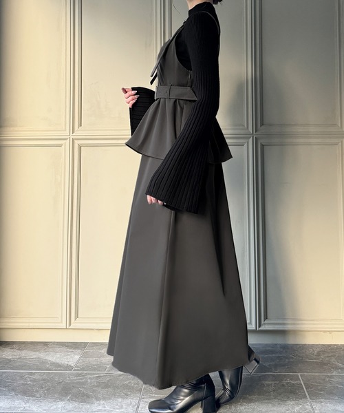 JUNOAH（ジュノア）の「Vネックジャンスカキャミワンピース（ワンピース・レディース・ブラック/チャコール/グレイッシュベージュ/ネイビー/カーキ・LARGE/MEDIUM/X-LARGE）」の9枚目の写真