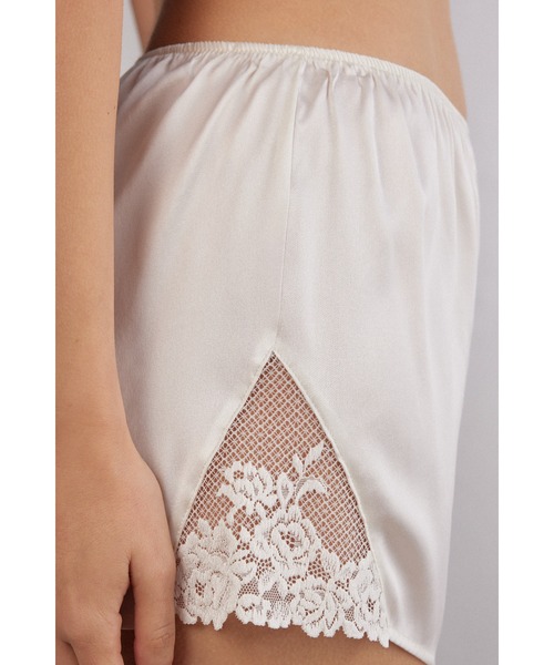 intimissimi シルクフレアパンツ PRETTY FLOWERS セール】Pretty Flowers シルク ショートパンツ(ルームウェア