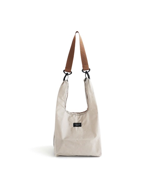 STANDARD SUPPLY(スタンダードサプライ)の「スタンダードサプライ / REGII レジー / LUNCH BAG ランチバッグ(トートバッグ・レディース・ブラック/ホワイト/カーキ/サックスブルー/ネイビー/ダークグレー/ピンク/グレイッシュベージュ・FREE)」の5枚目の写真