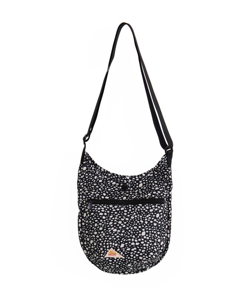 KELTY（ケルティ）の「500mlペットボトルが入る【KELTY】ハーフラウンドショルダーバッグ/MINI CURVE SHOULDER（ショルダーバッグ・レディース・ネイビー/マスタード/その他1/その他2/その他3/モカ/ブラック/グレー系その他/ブラウン系その他/オリーブ/タン/レオパード/セージグリーン/その他4・FREE）」の12枚目の写真