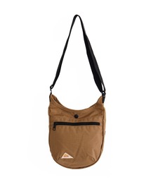 KELTY（ケルティ）の「500mlペットボトルが入る【KELTY】ハーフラウンドショルダーバッグ/MINI CURVE SHOULDER（ショルダーバッグ・キッズ）」