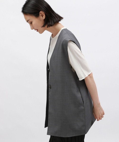 LAKOLE(ラコレ)の「ノーカラーベスト / 142604(ベスト・レディース・ベージュ/グレー・FREE)」の6枚目の写真