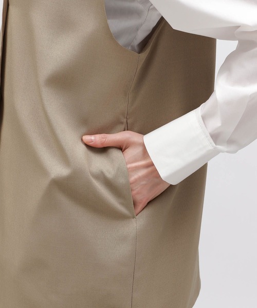 LAKOLE(ラコレ)の「ノーカラーベスト / 142604(ベスト・レディース・ベージュ/グレー・FREE)」の21枚目の写真