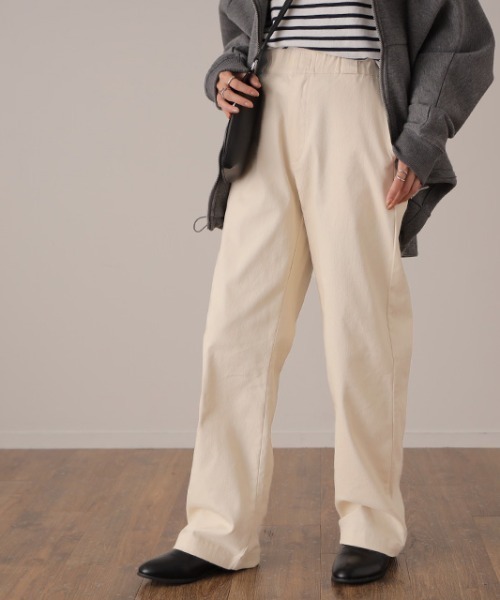 HUG.U（ハグユー）の「ゆったりストレートパンツ（チノパンツ・レディース・クリーム/ベージュ/ネイビー/ダークグレー/グレイッシュベージュ/カーキ/ブラック・S/M/L/XL）」の14枚目の写真