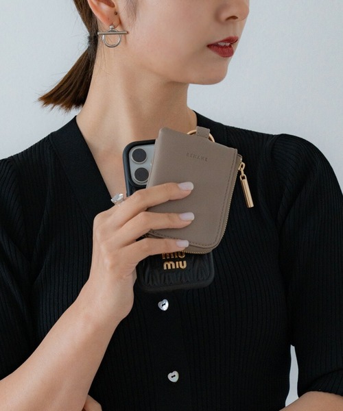 Rename(リネーム)の「Rename マルチコンパクト ポーチ キーケース チャーム コインケース カラビナ付き(コインケース・レディース・ミント/ブラック/グレイッシュベージュ/ライトブルー/ペールイエロー・FREE)」の3枚目の写真