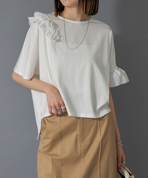 each（イーチ）の「ランダムフリルシルケットTシャツ（Tシャツ/カットソー・レディース・ブラック/ホワイト・FREE）」の9枚目の写真