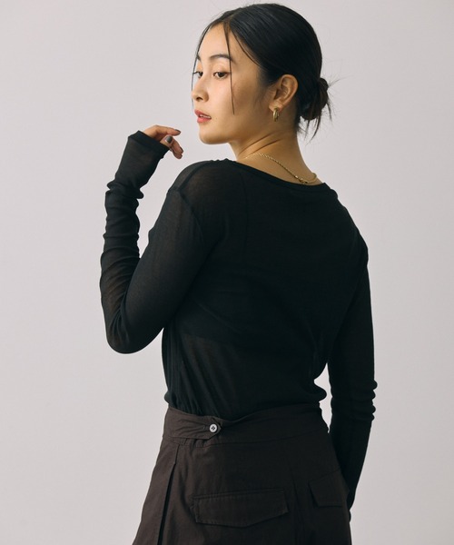 BABYLONE(バビロン)の「シアークルーネックプルオーバー(Tシャツ/カットソー・レディース・ホワイト/ブラック・フリー)」の9枚目の写真