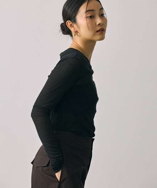 BABYLONE(バビロン)の「シアークルーネックプルオーバー(Tシャツ/カットソー・レディース・ホワイト/ブラック・フリー)」の11枚目の写真