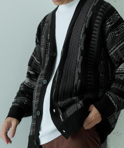ITEMS URBANRESEARCH（アイテムズ アーバンリサーチ）の「マルチジャカード ニットカーディガン（カーディガン/ボレロ・メンズ・ブラウン/ブラック・MEDIUM/LARGE）」の3枚目の写真