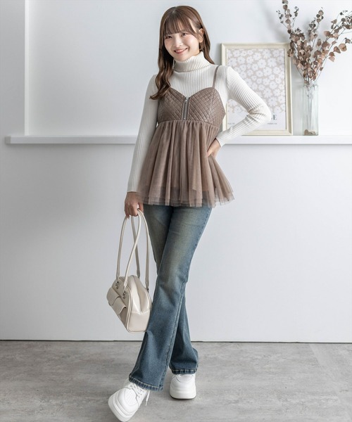 clear（クリア）の「チュールドッキングキルティングビスチェ[セットアップ可能 コーデのワンポイントに]≪2024AW新作≫（ベスト・レディース・グリーン/ブラック/グレイッシュベージュ/アイボリー・F）」の15枚目の写真