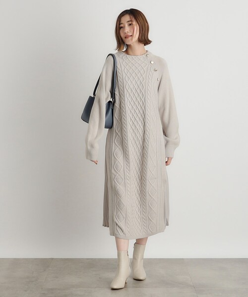 grove（グローブ）の「◆ケーブルサイドプリーツニットワンピース（ワンピース・レディース・チャコールグレー/ナチュラル/ネイビー/ボルドー・02/03/01/04/05）」の20枚目の写真