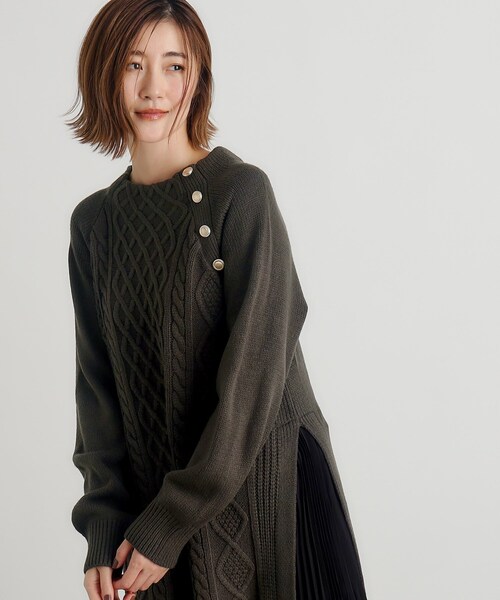 grove（グローブ）の「◆ケーブルサイドプリーツニットワンピース（ワンピース・レディース・チャコールグレー/ナチュラル/ネイビー/ボルドー・02/03/01/04/05）」の22枚目の写真