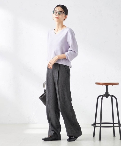 a.v.v(アーヴェヴェ)の「【洗える】Vネックパフスリーブニット【WEB限定】(ニット/セーター・レディース・ダークインディゴブルー/ネイビー/モカ/クリーム/ライトピンク/ライラック・34/36/40/38/42)」の8枚目の写真