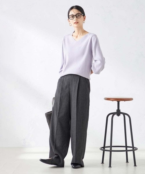 a.v.v(アーヴェヴェ)の「【洗える】Vネックパフスリーブニット【WEB限定】(ニット/セーター・レディース・ダークインディゴブルー/ネイビー/モカ/クリーム/ライトピンク/ライラック・34/36/40/38/42)」の9枚目の写真