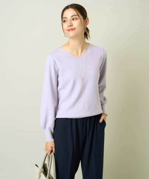 a.v.v(アーヴェヴェ)の「【洗える】Vネックパフスリーブニット【WEB限定】(ニット/セーター・レディース・ダークインディゴブルー/ネイビー/モカ/クリーム/ライトピンク/ライラック・34/36/40/38/42)」の22枚目の写真