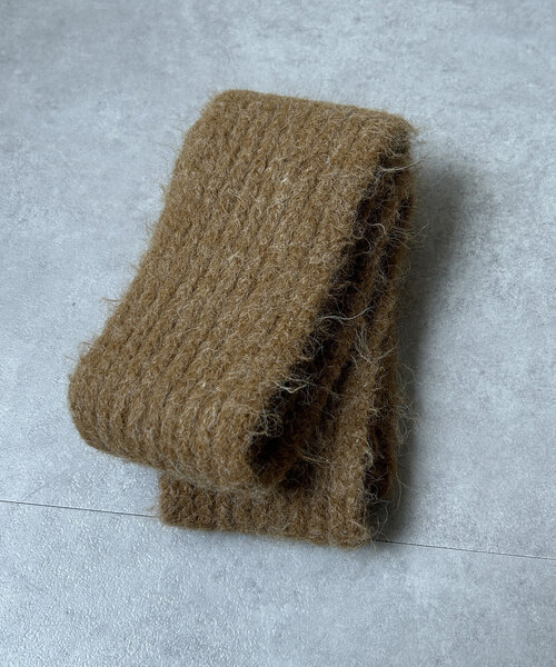 Thevon（ゼボン）の「シャギーリブニットマフラー（マフラー・レディース・ベージュ/アイボリー/レッド・FREE）」の14枚目の写真