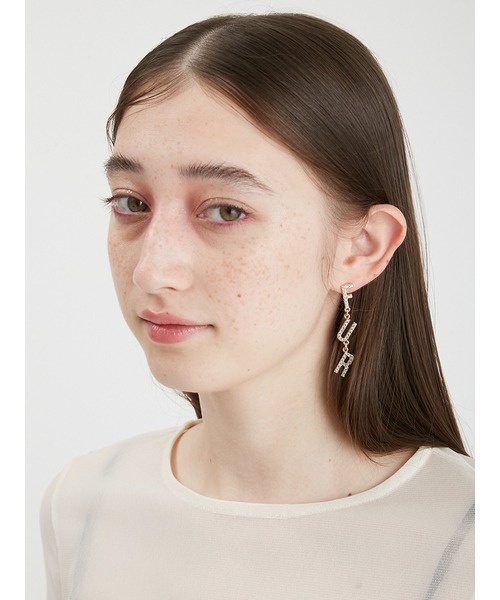 FURFUR（ファーファー）の「スウィングロゴピアス（ピアス（両耳用）・レディース・シルバー/ゴールド・FREE）」の8枚目の写真