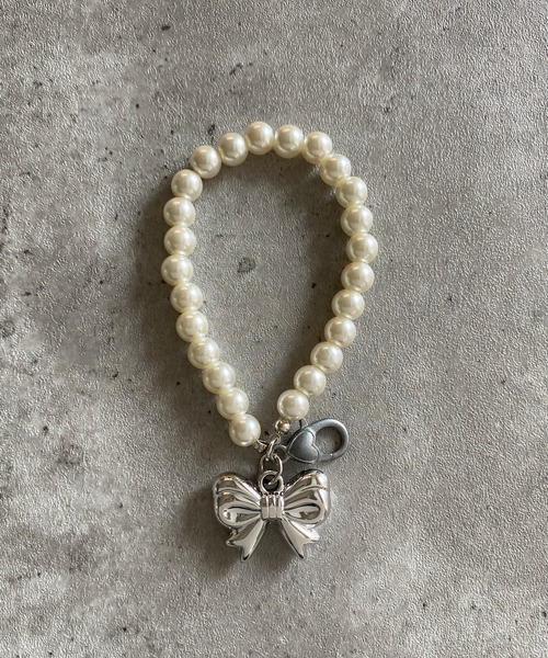 poiregnee（ポワニェ）の「［select］パールライクチャーム（キーホルダー・レディース・ホワイト系1/ホワイト系2・FREE）」の4枚目の写真