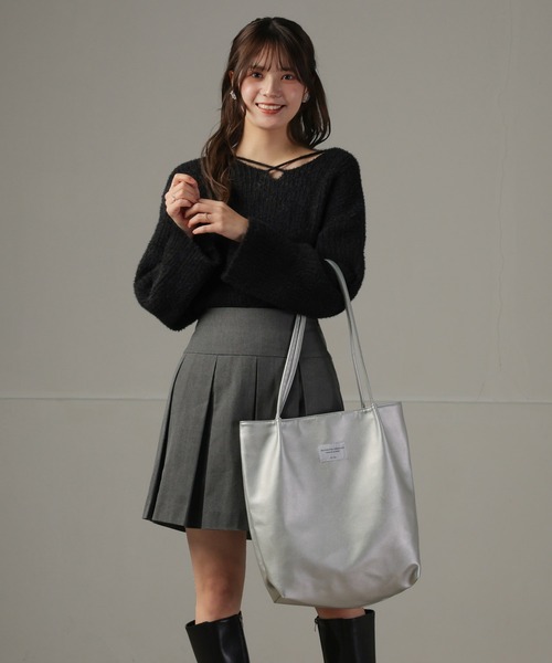 ALTROSE(アルトローズ)の「ワッペン A4 トートバッグ シード(トートバッグ・レディース・シルバー/チャコールグレー/グレー/ブラック・FREE)」の15枚目の写真