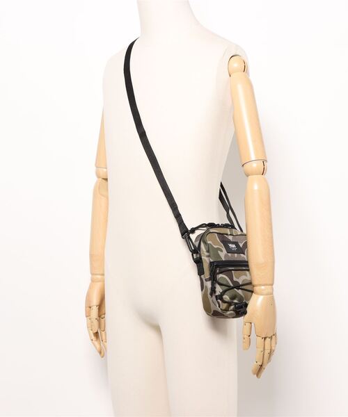【VANS】 ヴァンズ MN BAIL SHOULDER BAG BUNGEE CORD 国内発送 VANS（バンズ）の「VANS ヴァンズ MN BAIL SHOULDER BAG バッグ