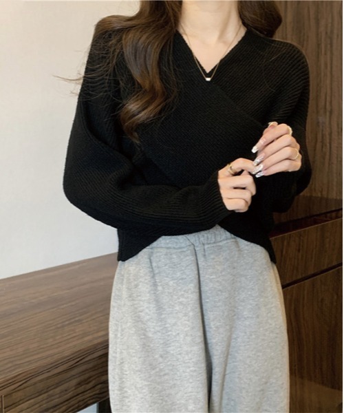 by LEGNA(バイレグナ)の「クロスさせるデザインが大人っぽい。カシュクールリブニットセーター(ニット/セーター・レディース・ブラック/ブラウン/グレー/オフホワイト・FREE)」の9枚目の写真