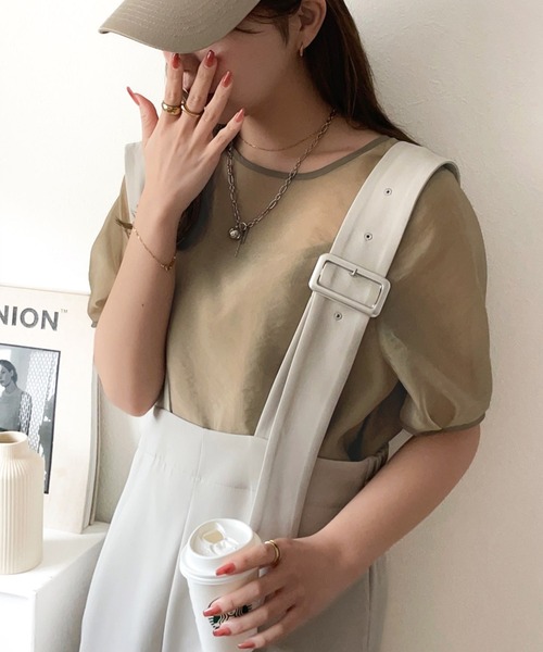 classicalelf（クラシカルエルフ）の「キャミソール付き！ドッキングシアートップス（半袖）（Tシャツ/カットソー・レディース・ベージュ/チャコール/グレイッシュベージュ/アイボリー/カーキ・LARGE/MEDIUM/SMALL/X-LARGE）」の5枚目の写真