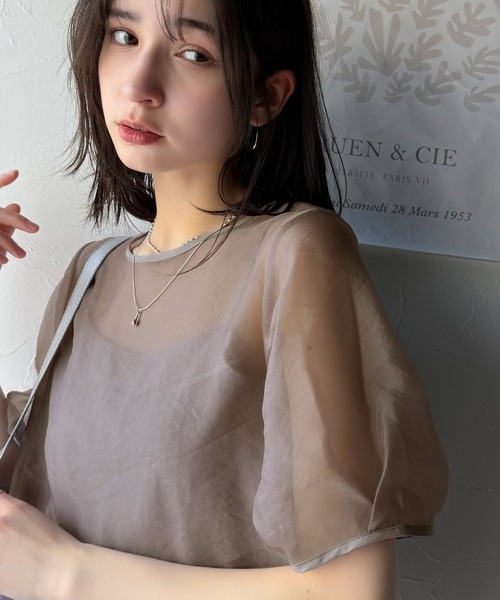 classicalelf（クラシカルエルフ）の「キャミソール付き！ドッキングシアートップス（半袖）（Tシャツ/カットソー・レディース・ベージュ/チャコール/グレイッシュベージュ/アイボリー/カーキ・LARGE/MEDIUM/SMALL/X-LARGE）」の18枚目の写真