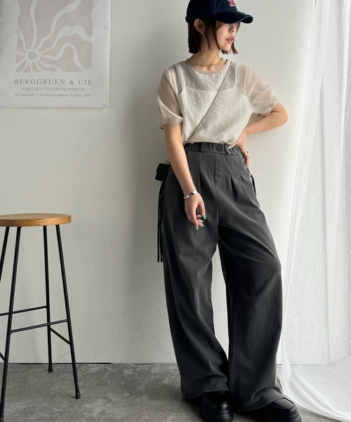 classicalelf（クラシカルエルフ）の「キャミソール付き！ドッキングシアートップス（半袖）（Tシャツ/カットソー・レディース・ベージュ/チャコール/グレイッシュベージュ/アイボリー/カーキ・LARGE/MEDIUM/SMALL/X-LARGE）」の21枚目の写真