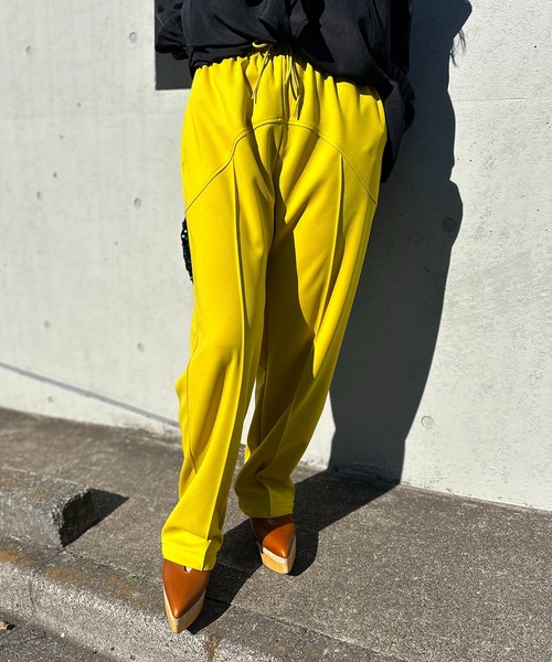 mi via loca（ミヴィアロカ）の「【2WAY！】センターシーム 切り替え ストレッチ イージーパンツ（その他パンツ・レディース・レッド/ベージュ/ライム/ブラック・FREE）」の20枚目の写真