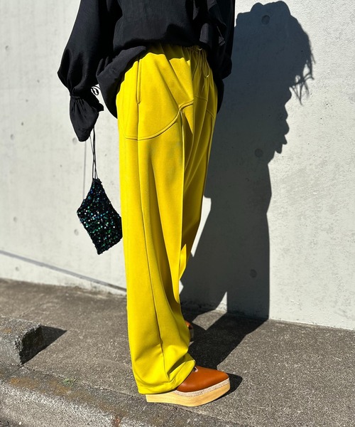 mi via loca（ミヴィアロカ）の「【2WAY！】センターシーム 切り替え ストレッチ イージーパンツ（その他パンツ・レディース・レッド/ベージュ/ライム/ブラック・FREE）」の21枚目の写真