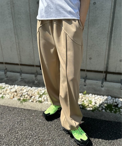 ベージュ
model:154cm 着用サイズ:FREE
