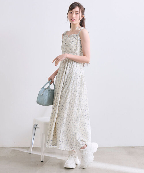 OLIVE des OLIVE（オリーブデオリーブ）の「前あきシャーリングキャミワンピ（ワンピース・レディース・アイボリー/サックスブルー/ブラック/オフホワイト・FREE）」の8枚目の写真