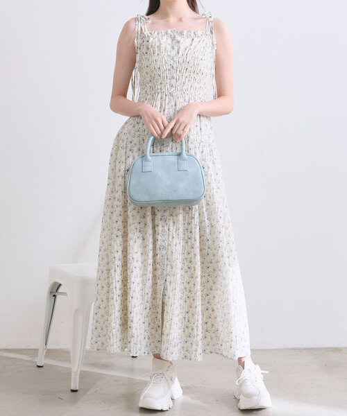 OLIVE des OLIVE（オリーブデオリーブ）の「前あきシャーリングキャミワンピ（ワンピース・レディース・アイボリー/サックスブルー/ブラック/オフホワイト・FREE）」の9枚目の写真