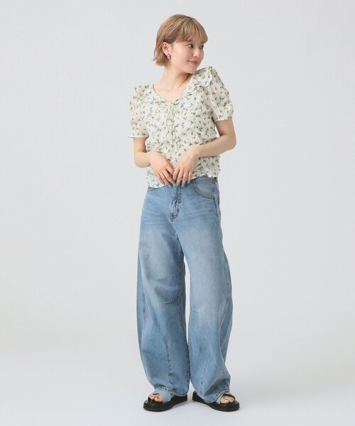 Ray BEAMS（レイビームス）の「デニム バレル パンツ（デニムパンツ・レディース・ブラック/ライトブルー・1/0）」の18枚目の写真