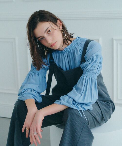 Editt by YECCA VECCA（エディットバイイェッカヴェッカ）の「2wayギャザーデザインブラウス（シャツ/ブラウス・レディース・オフホワイト/ライトグリーン/ネイビー/サックスブルー・FREE）」の14枚目の写真