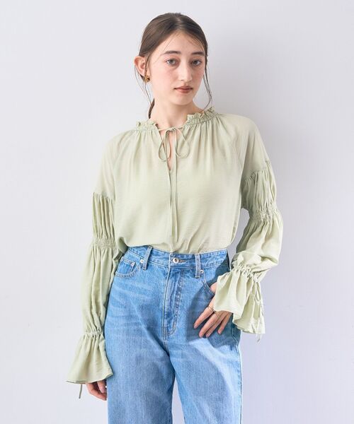 Editt by YECCA VECCA（エディットバイイェッカヴェッカ）の「2wayギャザーデザインブラウス（シャツ/ブラウス・レディース・オフホワイト/ライトグリーン/ネイビー/サックスブルー・FREE）」の17枚目の写真