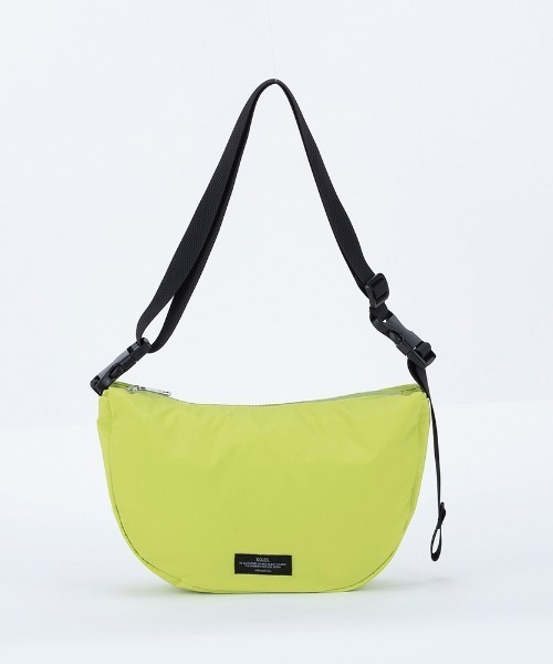 TIMELESS COMFORT（タイムレスコンフォート）の「SOLEIL(ソレイユ)ウィークエンドショルダー（ショルダーバッグ・レディース・グレイッシュベージュ/ライム/グレー/ピンク/オレンジ/ライトブルー/ブラック/レッド/マスタード/コバルトブルー・ONE SIZE）」の14枚目の写真