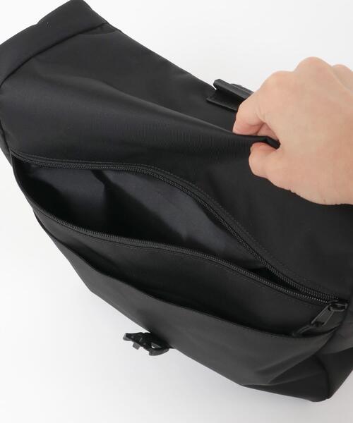 RODE SKO（ロデスコ）の「撥水フィドロックショルダーバッグ（ショルダーバッグ・メンズ・ブラック/カーキ・ONE）」の11枚目の写真