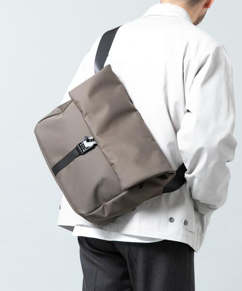 RODE SKO（ロデスコ）の「撥水フィドロックショルダーバッグ（ショルダーバッグ・メンズ・ブラック/カーキ・ONE）」の16枚目の写真