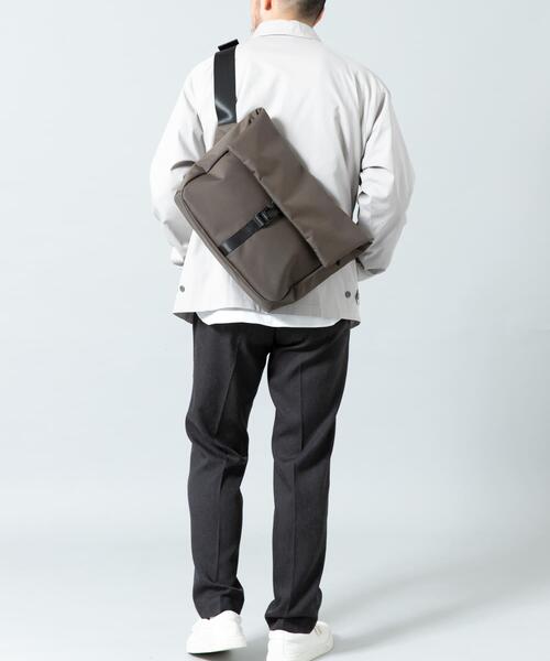 RODE SKO（ロデスコ）の「撥水フィドロックショルダーバッグ（ショルダーバッグ・メンズ・ブラック/カーキ・ONE）」の18枚目の写真