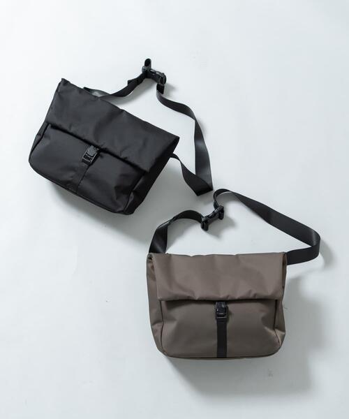 RODE SKO（ロデスコ）の「撥水フィドロックショルダーバッグ（ショルダーバッグ・メンズ・ブラック/カーキ・ONE）」の19枚目の写真