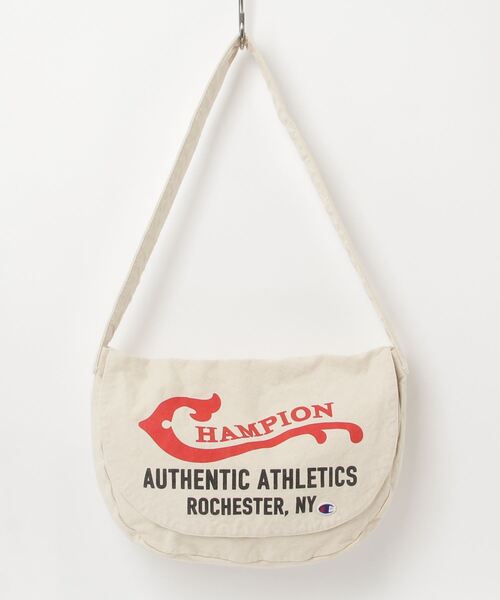 Champion（チャンピオン）の「【Champion/チャンピオン】直営限定コレクション メンズ ニュースペーパーバッグ（ショルダーバッグ・メンズ・ホワイト×レッド/ホワイト×ブルー/ホワイト系その他6・FREE）」の4枚目の写真